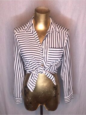 Top Shop Striped Knot-Front Women's Shirt Top - Navy Blue and white